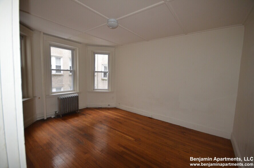 Building Photo - 1175 Boylston St