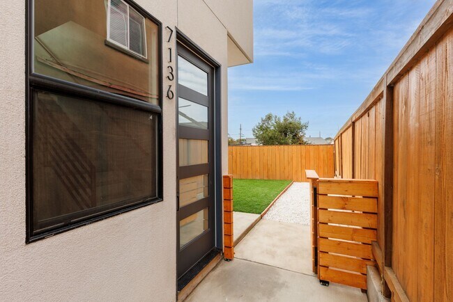 Building Photo - Brand-New Luxury 2-Bedroom 2-Bathroom Home
