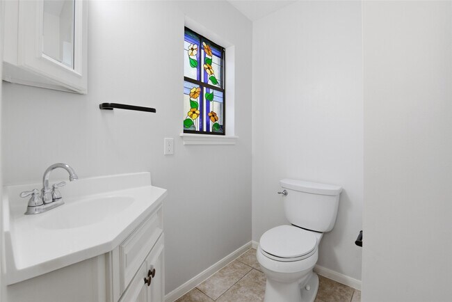 Building Photo - 3718 Wildwood Ridge Dr