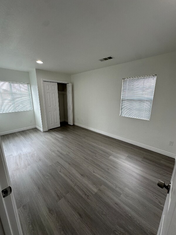 Building Photo - 14389 Moon Valley St