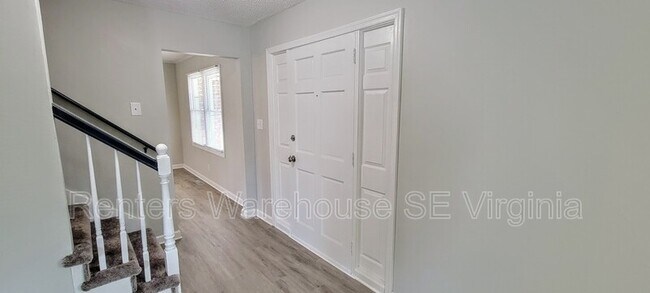 Building Photo - 5942 Clear Springs Rd