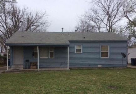 Building Photo - 812 Bell Dr