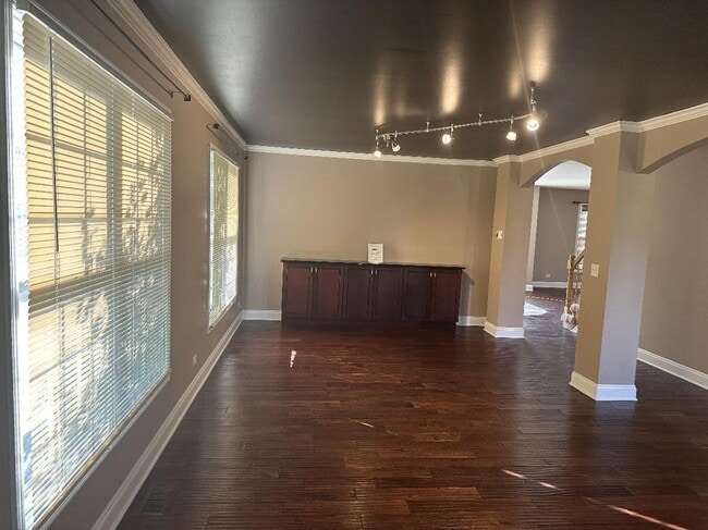 Building Photo - 5490 Fox Path Ln