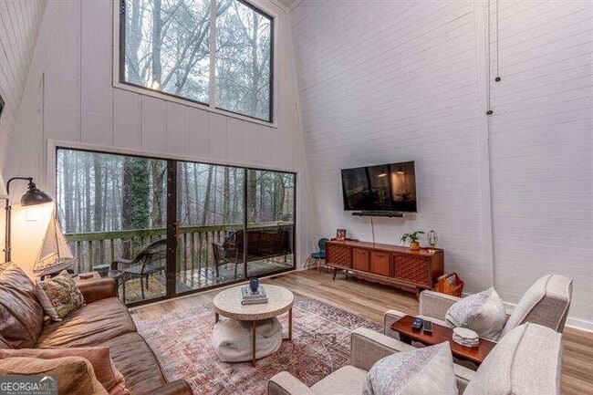 Building Photo - 3200 Rim Cove Dr