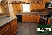 Building Photo - Strawberry Field gated community condo wit...