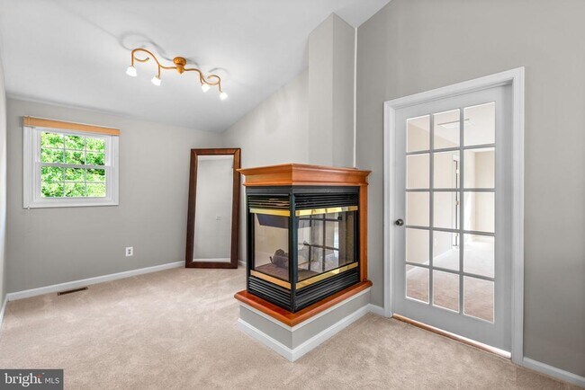 Building Photo - 10218 Feaga Farm Ct