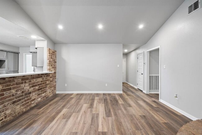 Building Photo - 11506 Hornbrook Dr