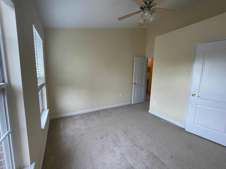 Building Photo - 13610 Big Boulder Rd