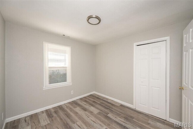 Building Photo - 9813 Winkler Dr