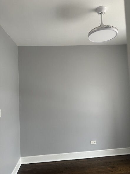 Building Photo - 903 N Lockwood Ave