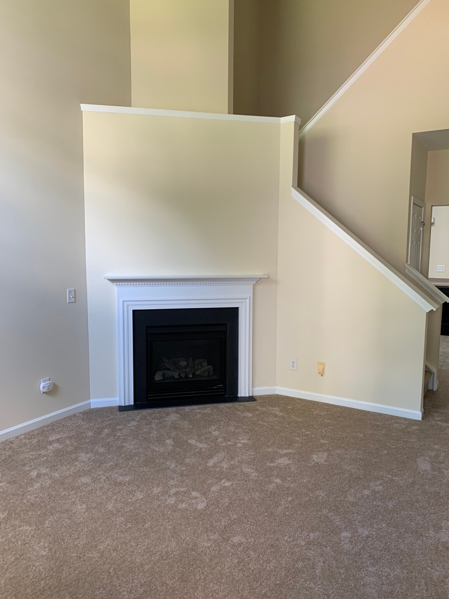 Building Photo - 11619 Stockdale Ct