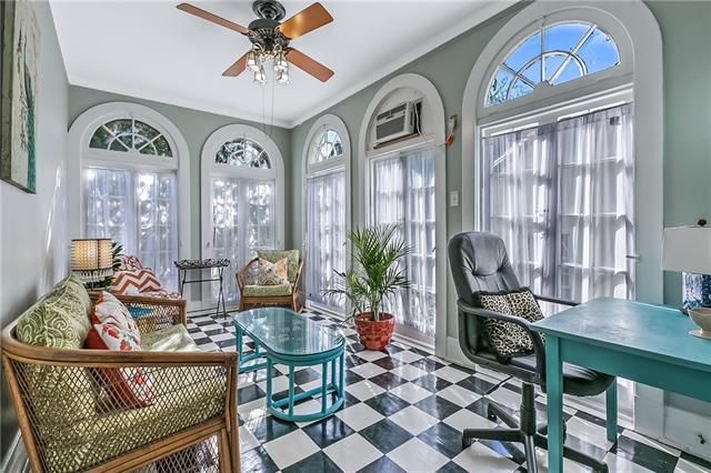 Building Photo - 2636 Octavia St