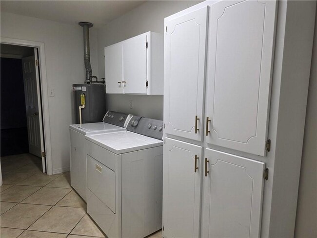 Building Photo - 5632 Bentley Ct