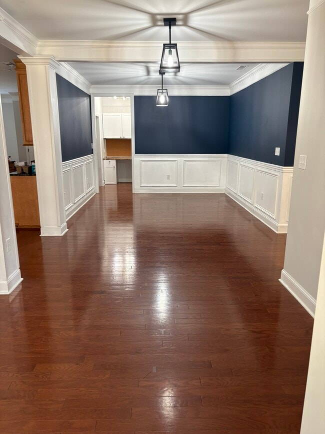 Building Photo - 123 Chelsea Park Row