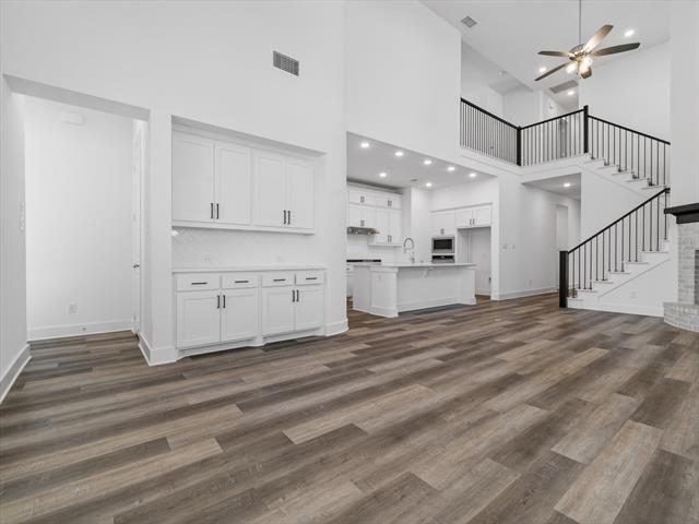 Building Photo - 422 Firecrest Ln
