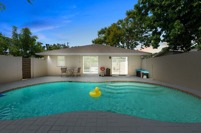 Building Photo - 2229 Alice Rd