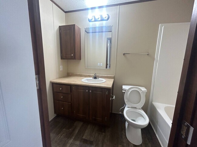 Building Photo - 2607 Thornbury Ln
