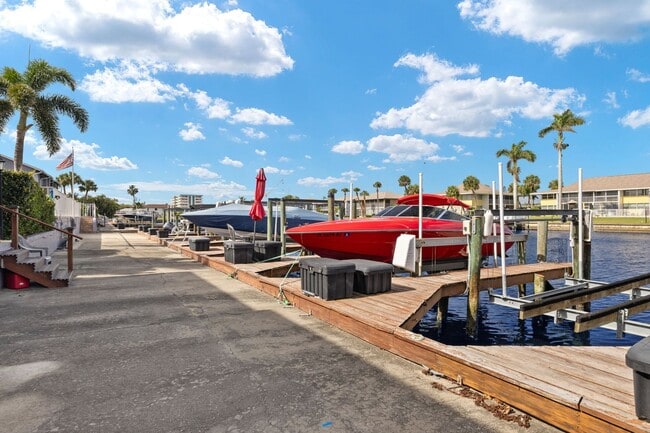 Primary Photo - Furnished Gulf Access Canal View Boat Lift...