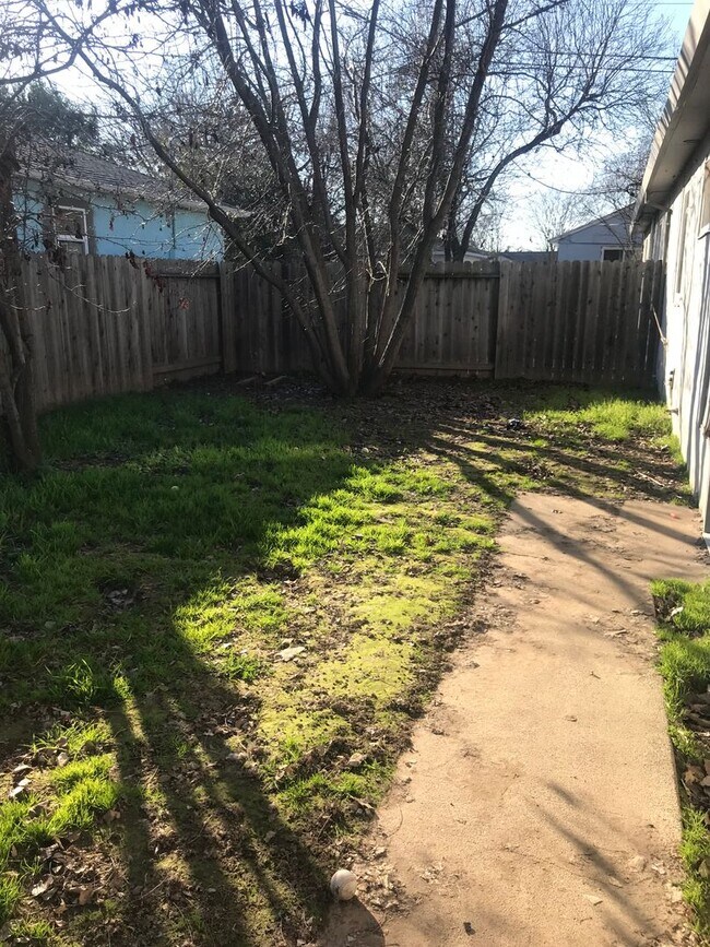 Building Photo - 1399001/51