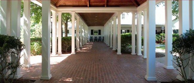 Building Photo - Home in Brookberry Farms community