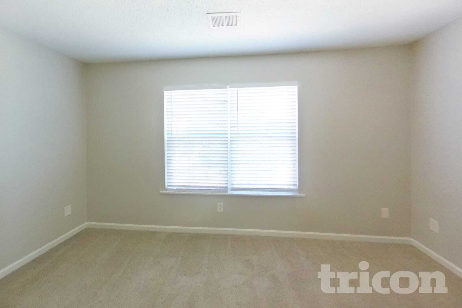 Building Photo - 142 Quiet Grove Dr