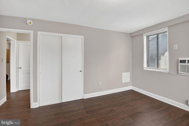 Building Photo - 4430 Martin Luther King Jr Ave SW