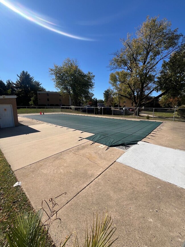 Building Photo - 1 Bd / 1 Bth Warminster Condo