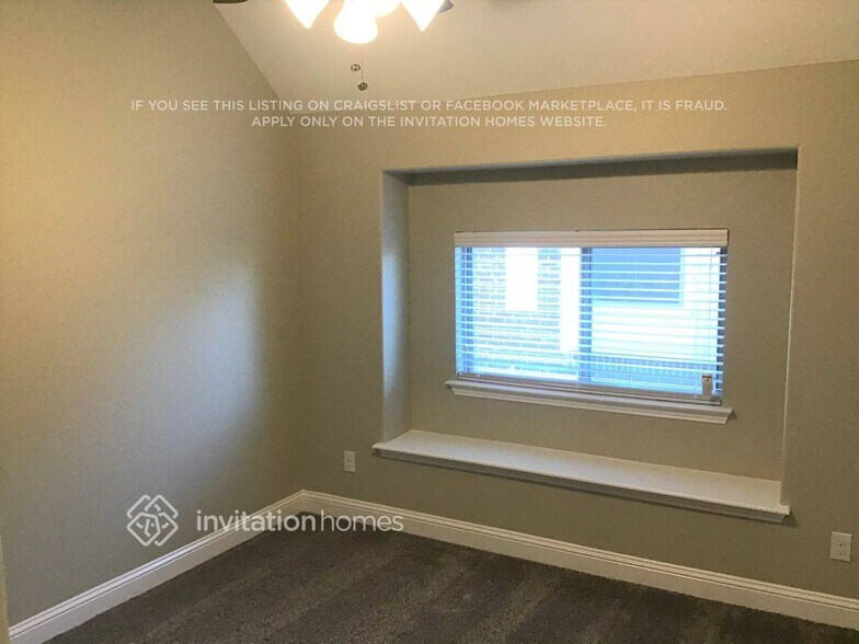 Building Photo - 905 McLynn Ct