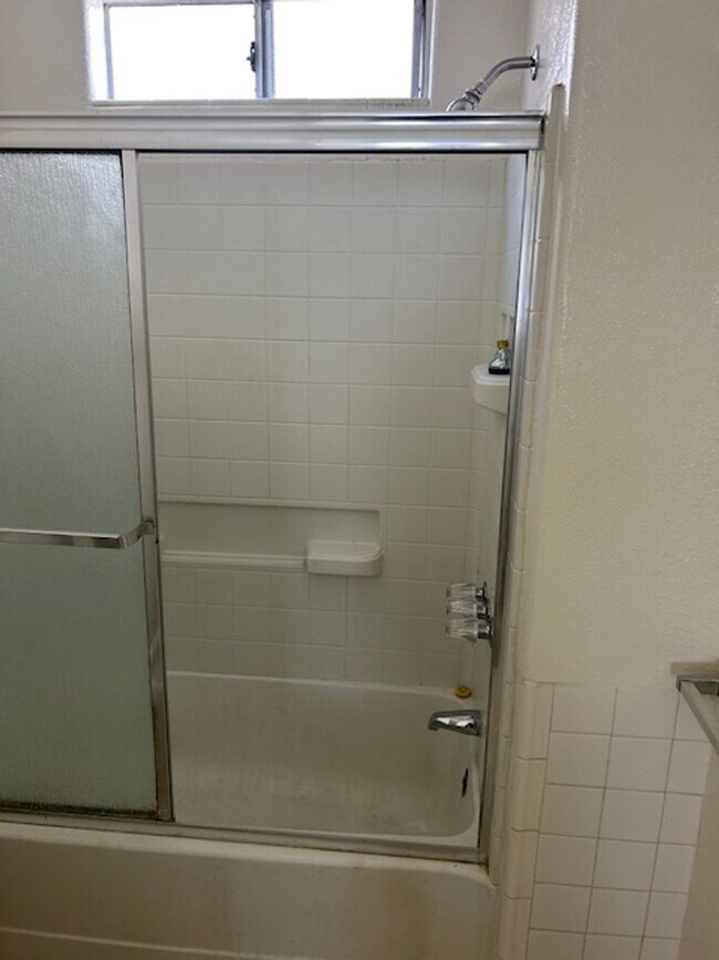 Building Photo - 267Amar