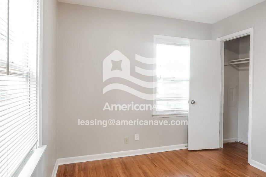 Building Photo - 4959 N Trenton Ave