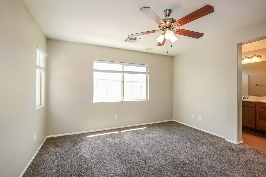 Building Photo - 1409 Arc Dome Ave