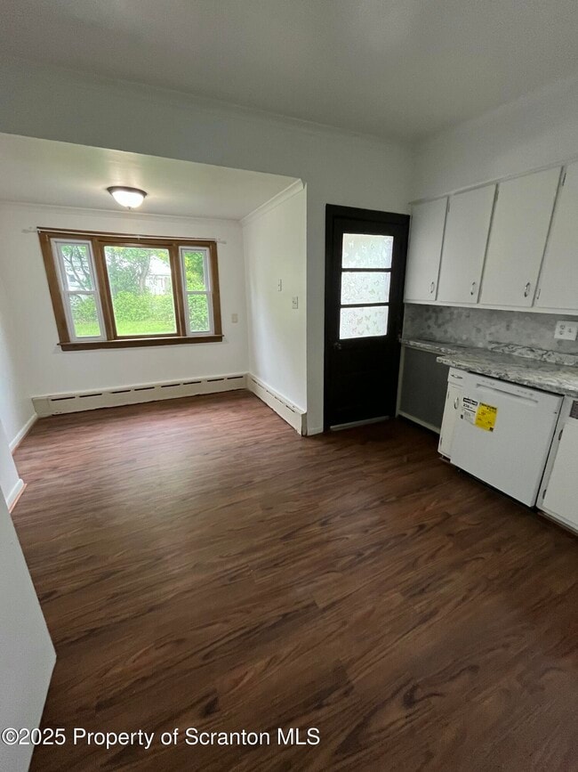 Building Photo - 2026 Margaret Ave