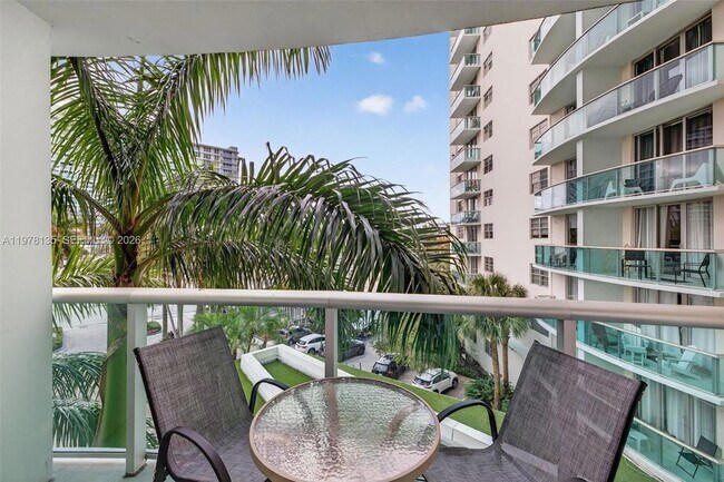 Building Photo - 3801 S Ocean Dr