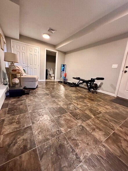 Building Photo - 150 Worcester St