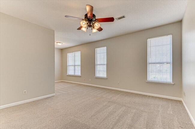 Building Photo - 1140 Parkside Trail