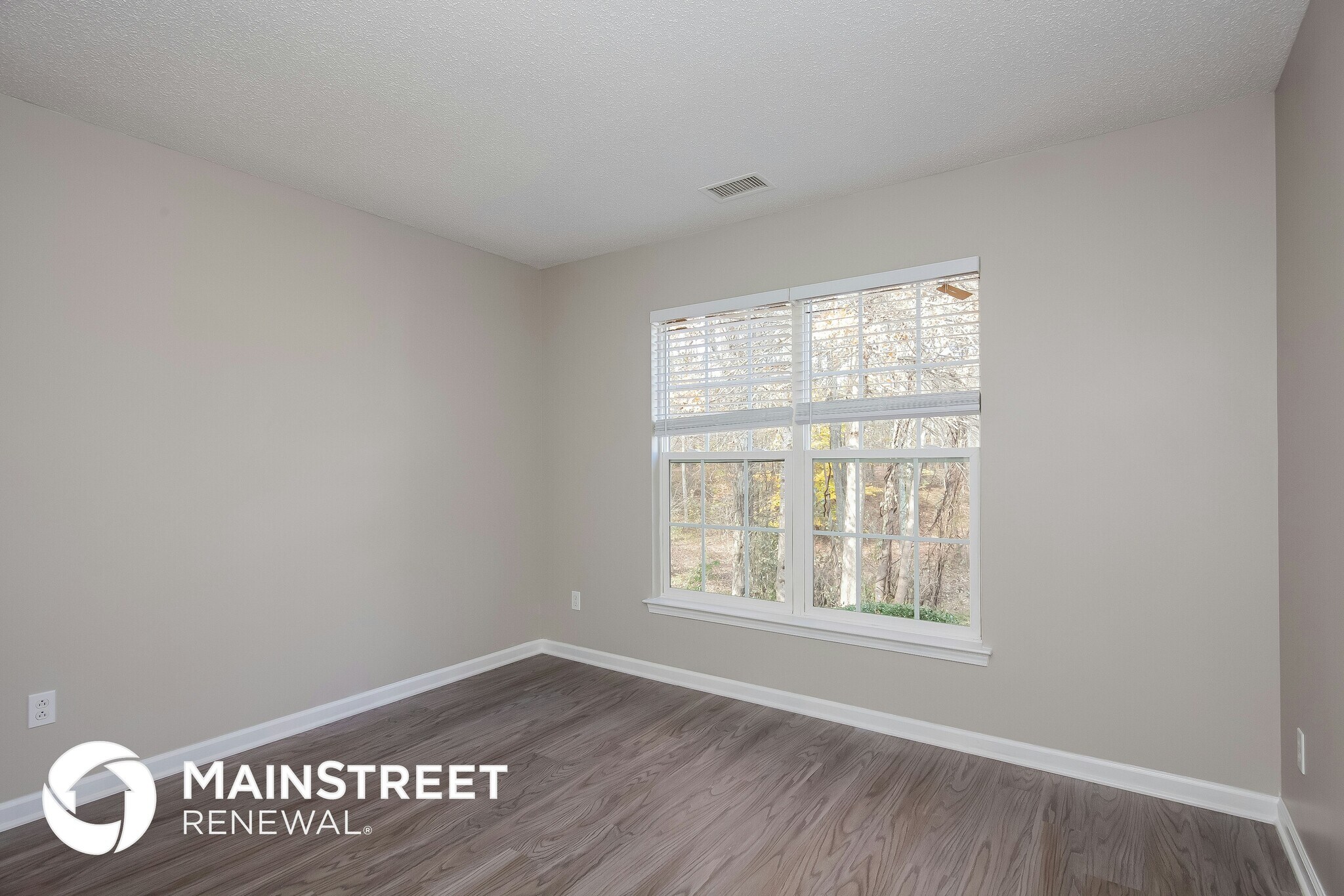 Building Photo - 205 Markham Dr
