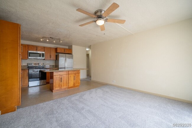 Building Photo - 98-731 Moanalua Lp.