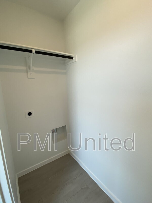 Building Photo - 3012 Burmese St