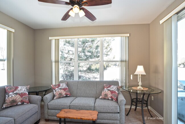 Building Photo - 13060 Drendel Rd