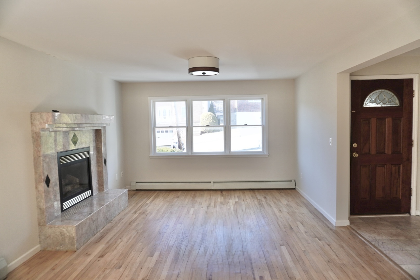 Building Photo - 166 Woodside Ave