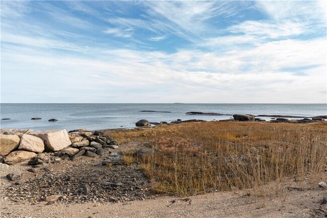 Building Photo - 624 Vineyard Point Rd