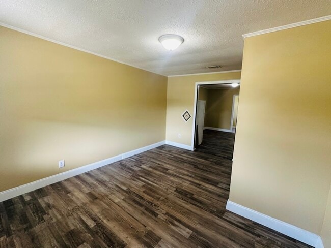 Building Photo - 4924 Dr L D Chapman St