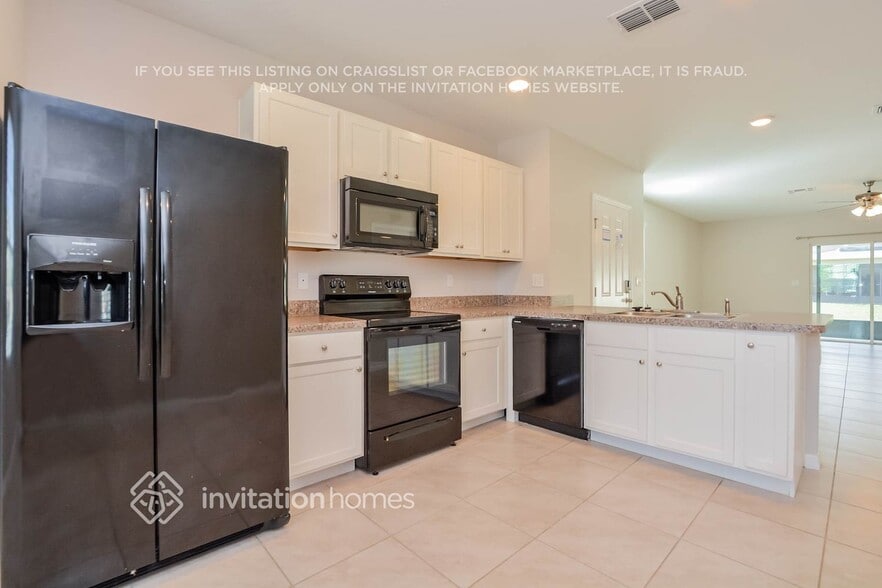 Building Photo - 9036 Carlotta Wy