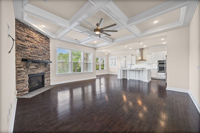 Building Photo - Stunning 4 bedrm, 3.5 Bath home in Chapel Cove of South Charlotte!