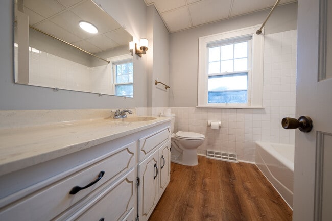 Building Photo - 4238 Cheatham Ave