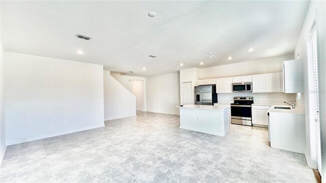 Building Photo - 326 Bogey Dr