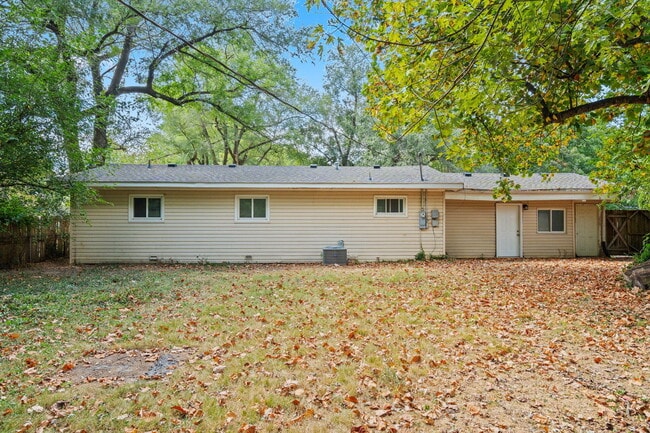 Building Photo - 442 S Monte Vista Ave