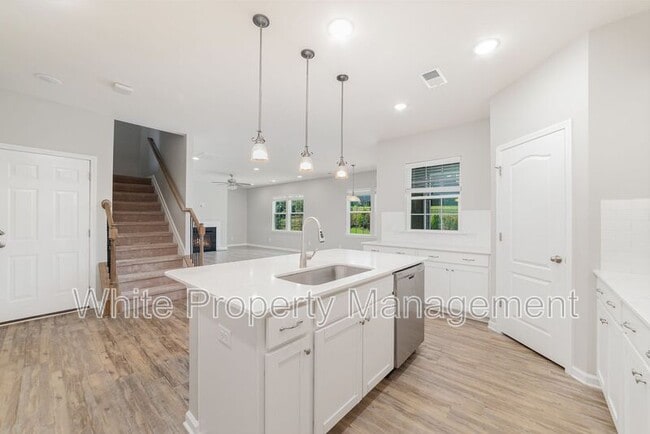 Building Photo - 757 Garrett Green Way