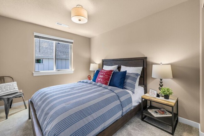 Building Photo - Brand New Stunning 3 Bed/2.5 Bath Townhouse-Old Farm District