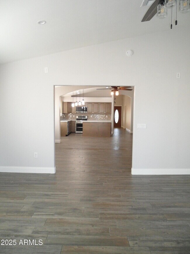 Building Photo - 7864 E Osage Ave